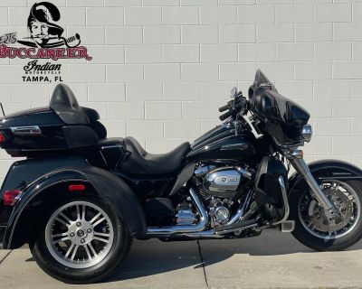 2017 Harley-Davidson FLHTCUTG - Tri Glide Ultra