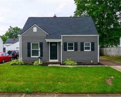 3 Bedroom 1BA 1162 ft Single Family Home For Sale in CUYAHOGA FALLS, OH