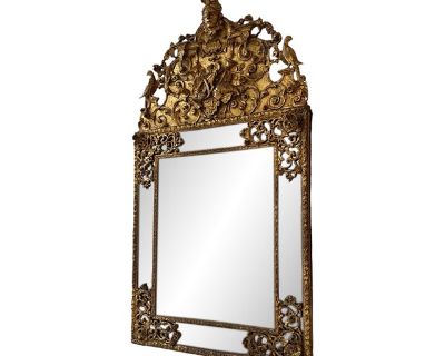 Antique Early 18th Century Italian Carved Gilded Wood Mirror