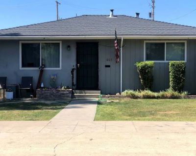 2 Bedroom 1BA 0 ft Apartment For Rent in Reedley, CA