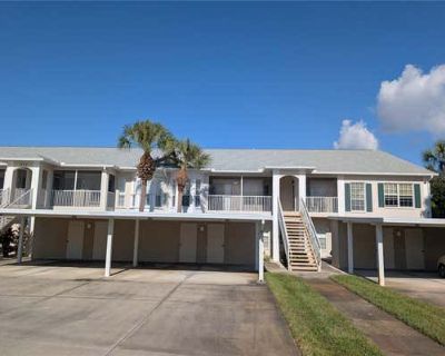 2 Bedroom 2BA 1176 ft Condominium For Sale in VENICE, FL