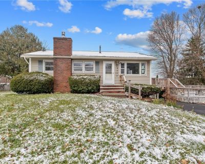 3 Bedroom 1BA 1216 ft Single Family House For Sale in Onondaga, NY