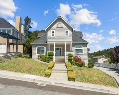 4 Bedroom 4BA 3642 ft Furnished House For Rent in Santa Cruz, CA