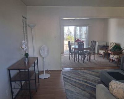3 Bedroom 1.5BA 1342 ft Apartment For Rent in Waimalu, HI