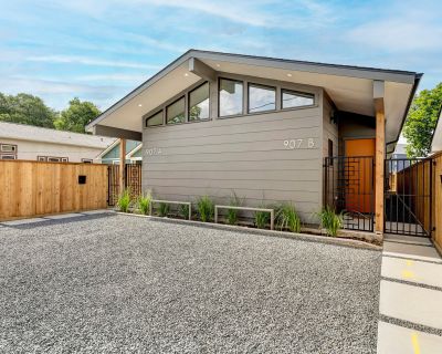 2 Bedroom 2BA 1133 ft Apartment For Rent in Houston, TX