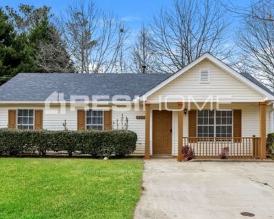 3 Bedroom 2BA 1176 ft Pet-Friendly House For Rent in DeKalb County, GA