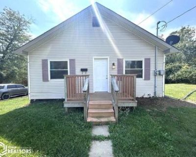 3 Bedroom 1BA 1106 ft Single Family House For Sale in Ottumwa, IA