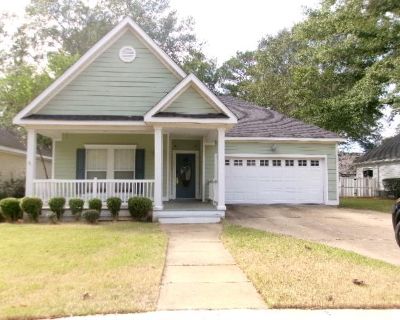 3 Bedroom 2BA 1635 ft Single Family House For Sale in Dothan, AL
