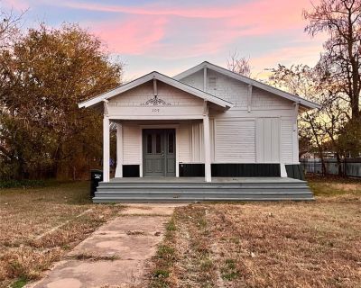 2 Bedroom 1BA 1187 ft Single Family House For Sale in Ringling, OK
