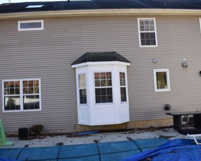 Gorgeous House with Inground Swimming Pool Old Bridge, NJ