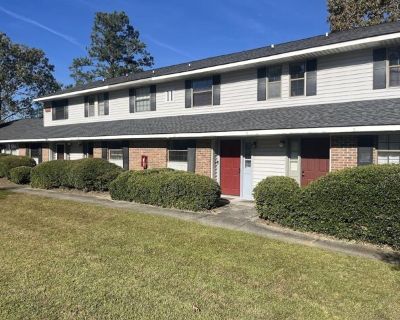 Parsonage Rd Apt E, Charleston, Home For Rent