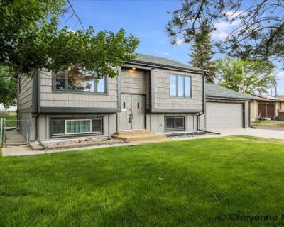 3 Bedroom 2BA 1878 ft Single Family Home For Sale in CHEYENNE, WY