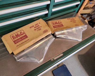 1954 Ford NOS Right Left Rear Quarter Panel Front Moldings Ford 7029076A  77A