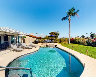 3 Bedroom 2BA Pet-Friendly House Vacation Rental in Palm Desert Dove, Palm Desert, CA