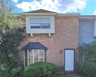 7063 Chasewood Drive. A three-bedroom, three bath townhome at this price-point is a rarity! Two bedrooms are separated by a short hallway upstairs while one bedroom is on the first floor with patio access. All three bedrooms have private bathrooms and are sizable enough to accommodate a king-size bed, a complete bedroom set, and more. The living room, generous in size, allows for a variety of f...