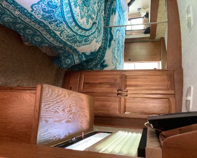 36 foot Montana camper