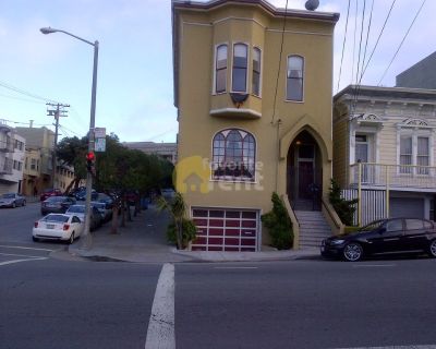 Garage, 2 Bedrooms, 2 Full Bathroom Condo in Laurel Heights, San Francisco
