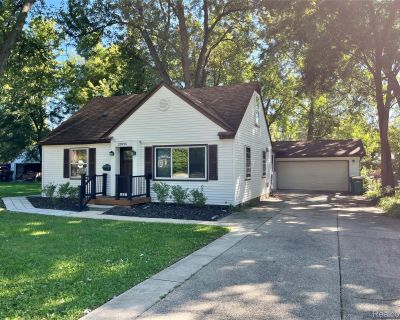 4 Bedroom 2BA 1705 ft Apartment For Rent in Farmington, MI