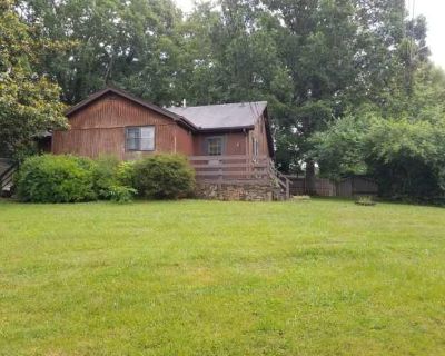 1 Bedroom 1BA 0 ft Apartment For Rent in Avery Creek, NC