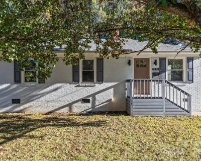 1032 Barrow Ct. Newly renovated, adorable 3-bedroom, 1-bath home in Rock Hill! Fresh paint inside and out! This home features a fully remodeled kitchen with new cabinets, granite counters, and SS appliances. The kitchen is open to the dining area and living room. The laundry is conveniently located next to the kitchen in the dining area. All bedrooms have ceiling fans. The bathroom boasts a lar...