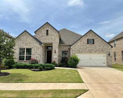 3 Bedroom 2BA 2484 ft Pet-Friendly Apartment For Rent in Denton County, TX