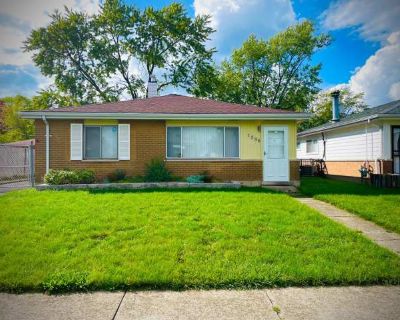 3 Bedroom 1BA 0 ft Pet-Friendly Apartment For Rent in Calumet City, IL