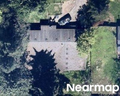 3 Bed 1.0 Bath Foreclosure Property in Portland, OR 97222 - SE Jordan St