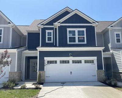 3 Bedroom 2BA 2046 ft Townhouse For Sale in Spring Hill, TN