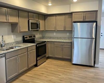 3 Bedroom 1.5BA 1423 ft Apartment For Rent in Appleton, WI