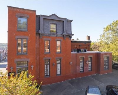 Commercial Property For Sale in Pittsburgh, PA