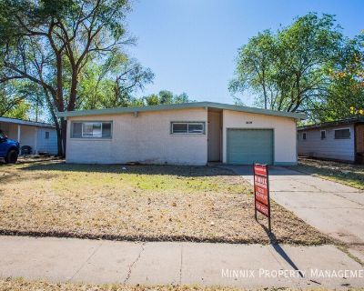 3 Bedroom 2BA 1608 ft Pet-Friendly Single-family home For Rent in Lubbock, TX