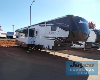 2026 Jayco Seismic 395