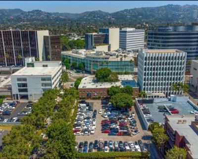 Commercial Property For Sale in Beverly Hills, CA