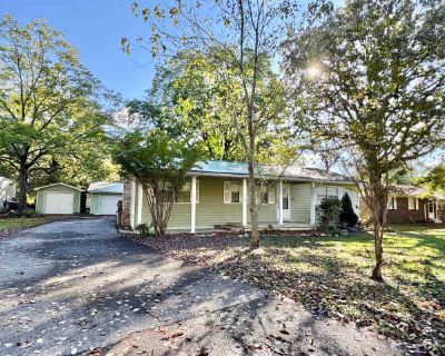 2 Bedroom 2BA 1416 ft Pet-Friendly Apartment For Rent in Mountain View, AR