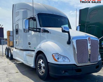 2022 KENWORTH T680 CLASS 8 (GVW 33001 - 150000) Conventional - Sleeper Truck Truck For Sale in Stockton, CA