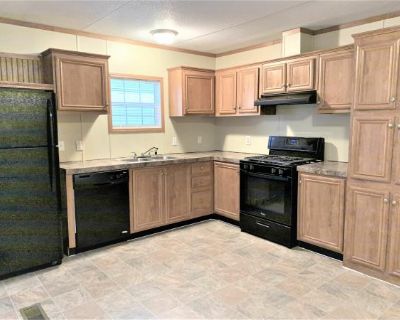 3 Bedroom 2BA 1216 ft Mobile Home For Rent in Indianapolis, IN