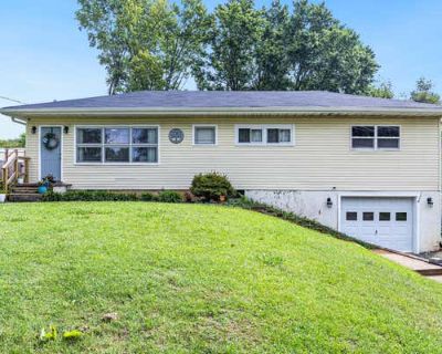 3 Bedroom 2BA 1212 ft Single Family Home For Sale in BRISTOL, VA