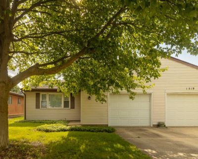 2 Bedroom 1BA 852 ft Single Family Home For Sale in SYCAMORE, IL