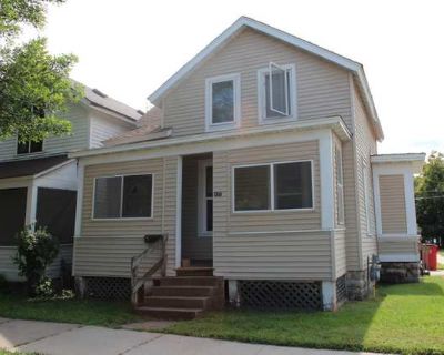 4 Bedroom 1.5BA 1364 ft Apartment For Rent in Winona, MN