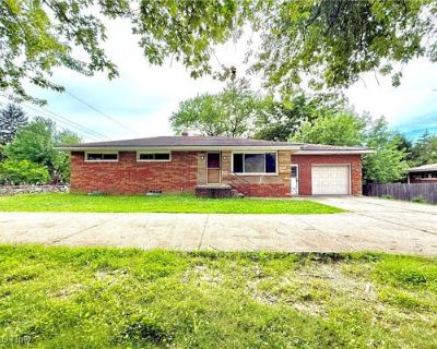 3 Bedroom 1BA 1161 ft Single Family Home For Sale in MOGADORE, OH