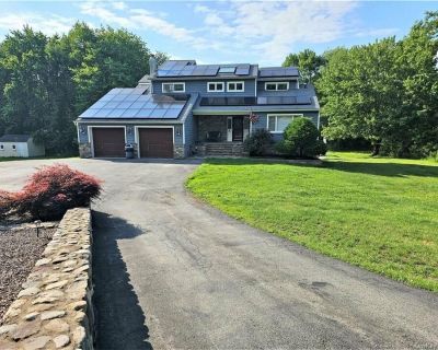 3 Bedroom 2BA 2224 ft² Residential For Sale in Washingtonville, NY