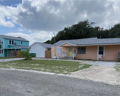 6 Bedroom 5BA 3380 ft Multi-Family For Sale in Aransas Pass, TX