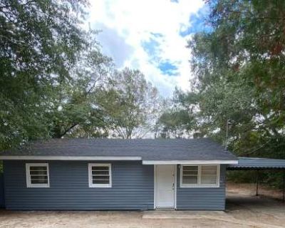 3 Bedroom 1BA 816 ft Apartment For Rent in Columbus, GA