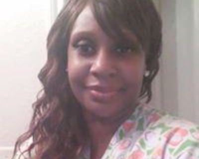 Female Seeking Room in Dallas