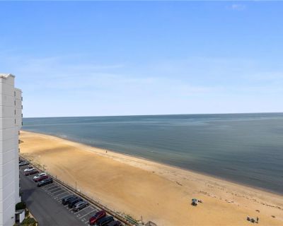 3 Bedroom 2BA 2525 ft Apartment For Rent in Virginia Beach, VA