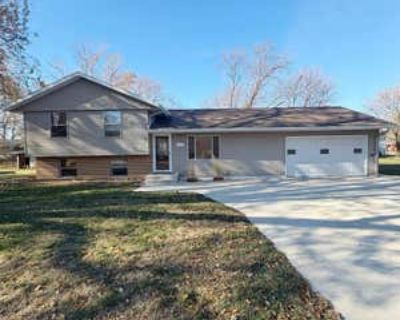 3 Bedroom 2BA 1204 ft Single Family Home For Sale in STORM LAKE, IA