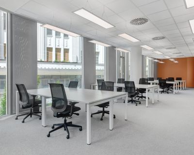Open plan office space for 15 persons in Railroad Ave