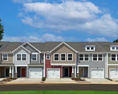 3 Bedroom 2BA 1600 ft Townhouse For Sale in Greenville, SC