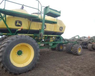 2016 John Deere 1830 Drill w/1910 Cart For Sale In Nanton, Alberta Canada T0L 1R0
