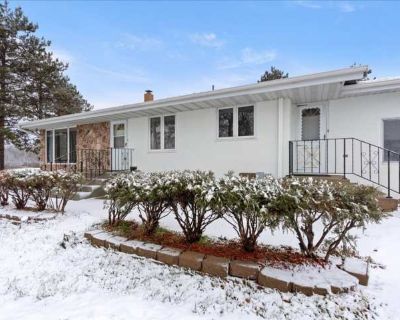 3 Bedroom House on Mille Lacs Lake. image_url. In unit laundry Dishwasher All utils included Garage Recently renovated Clubhouse Unit Amenities dishwasher in unit laundry range refrigerator recently renovated Property Amenities clubhouse on-site laundry parking garage internet access. 3 Bedroom. 1 Bathroom. 1200 ft